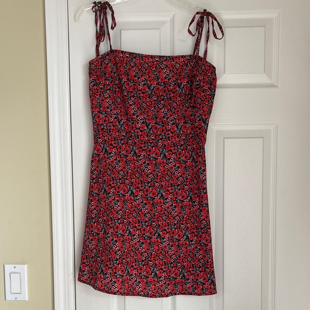 SHEIN Red and Black Floral Dress